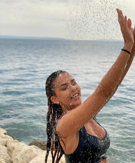 Sara Chafak exclusive star pic