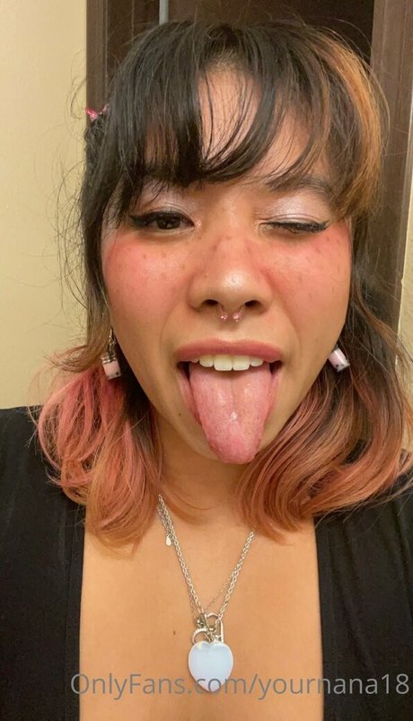 yournana18 model naked pic