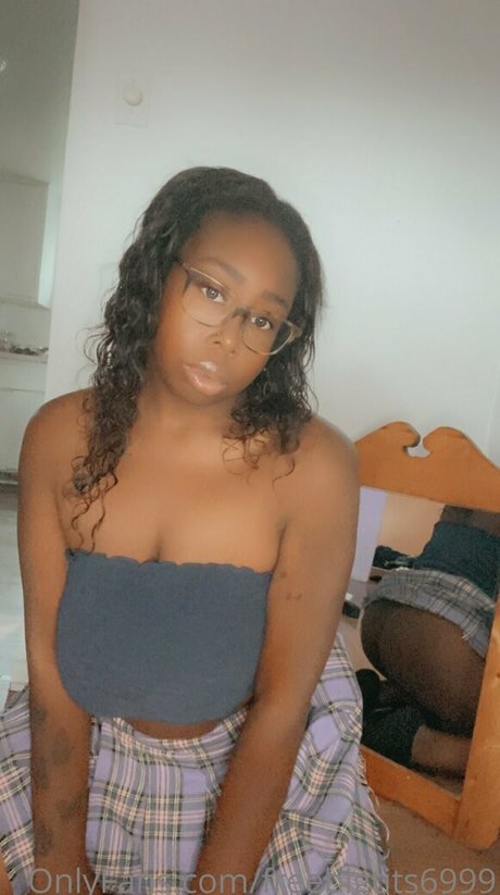 freebigtits6999 hot actress img