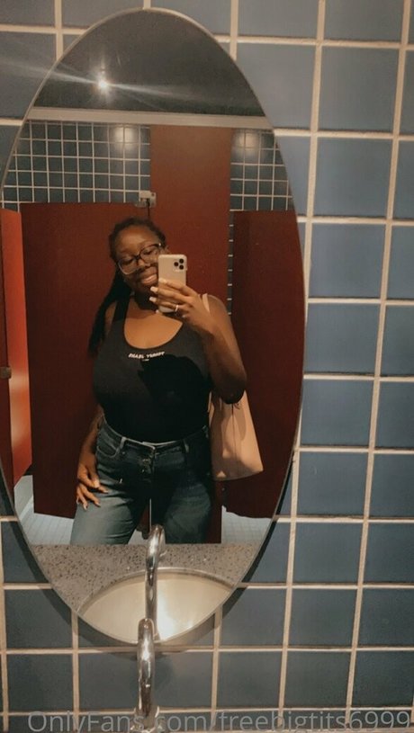 freebigtits6999 free star picture