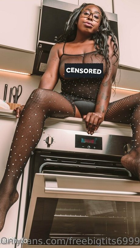 freebigtits6999 erotic pornstar photos