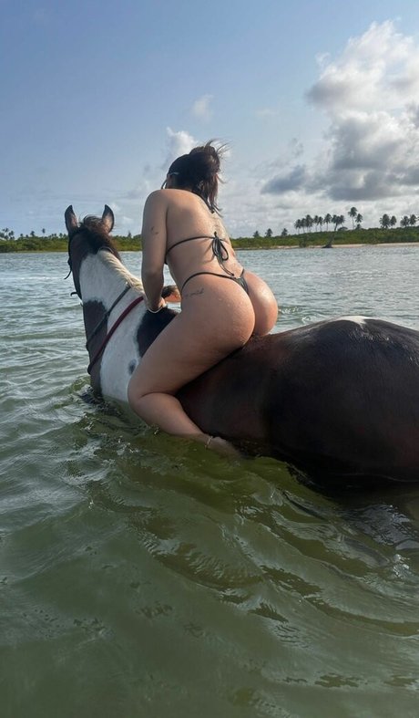 Vitoria Kelly top model pictures