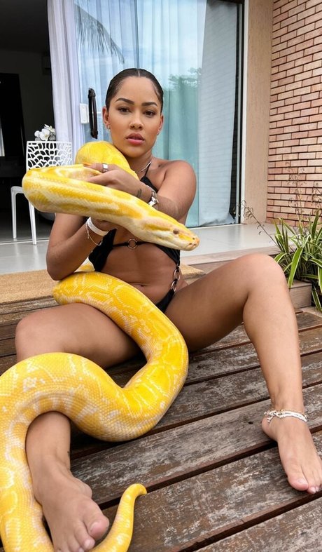 Vitoria Kelly model beautiful image