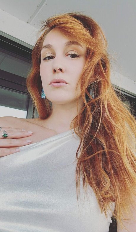 amateur mom onlyfans naked picture