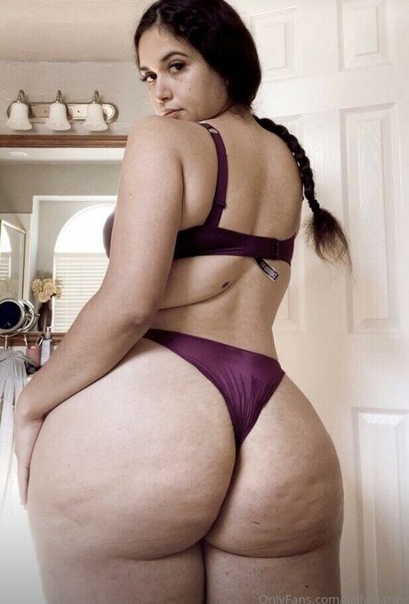 kellymariev best actress photo