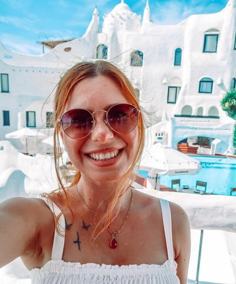 Ana Lara xxx model picture