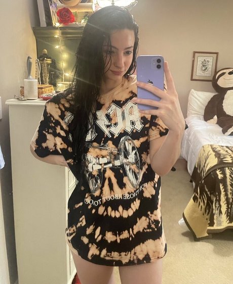 urbabysadie model nude gallery