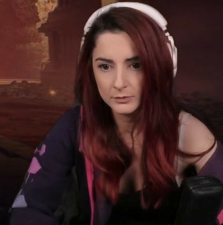 AnnieFuchsia best pornstar pics