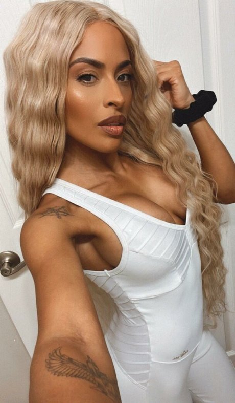 famous onlyfans hd galleries