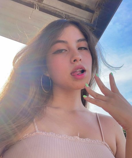 Eva Partis model pic