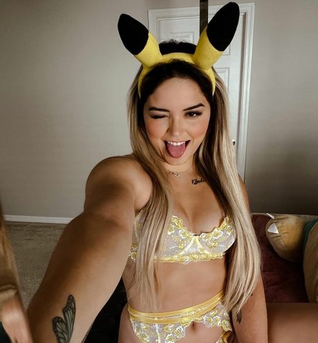 Tay Conti model perfect pics