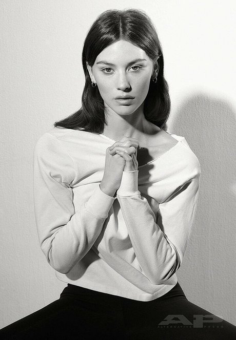 Gracie Abrams sex star galleries