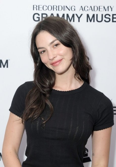 Gracie Abrams sexy star pic