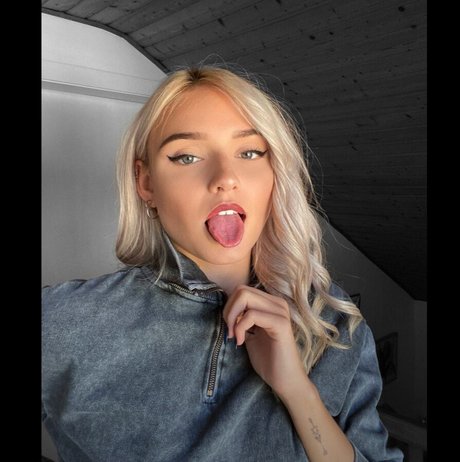 HoneyPuu nudes pornstar pic