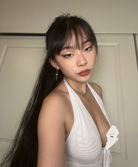 pipluptiny star naked images