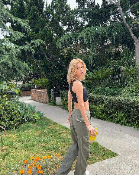 halli n lover top model pictures