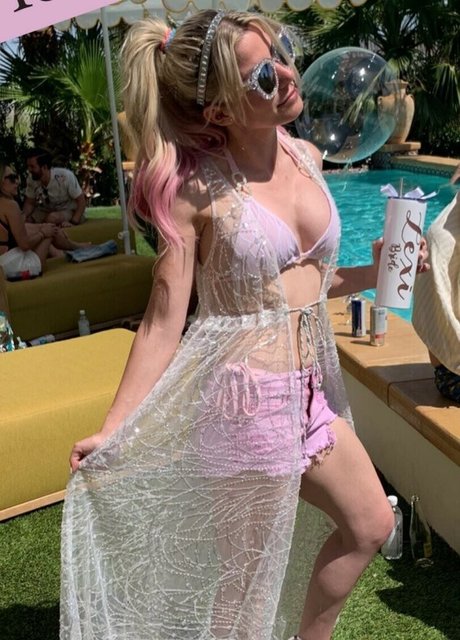 Alexa Bliss nice pornstar photo