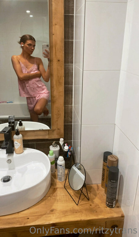 ritzytrans pornstar free pic
