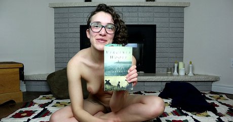 letgotoreceive nude star pic