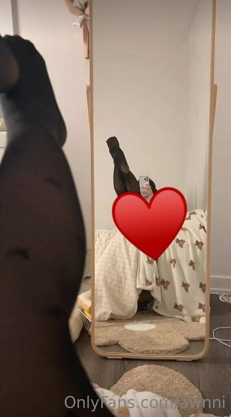 awnni erotic actress picture