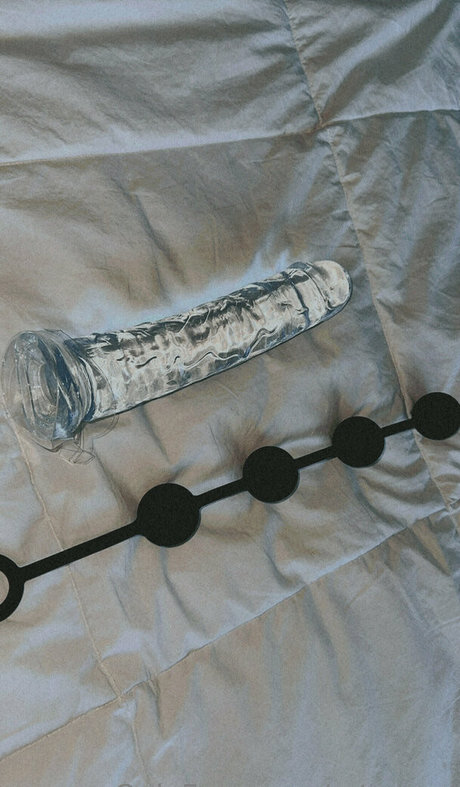 mteases model hd pic