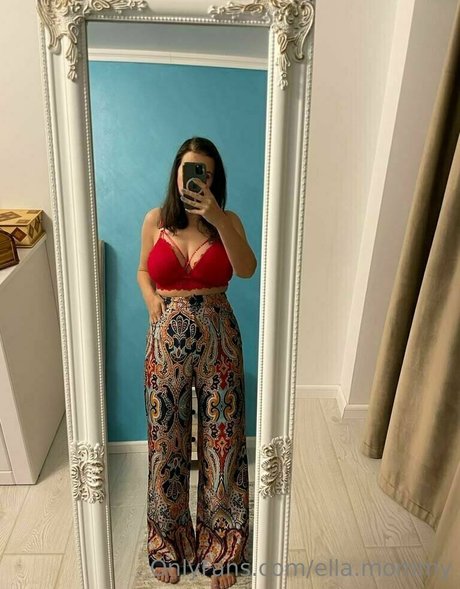 ella mommy best model photos