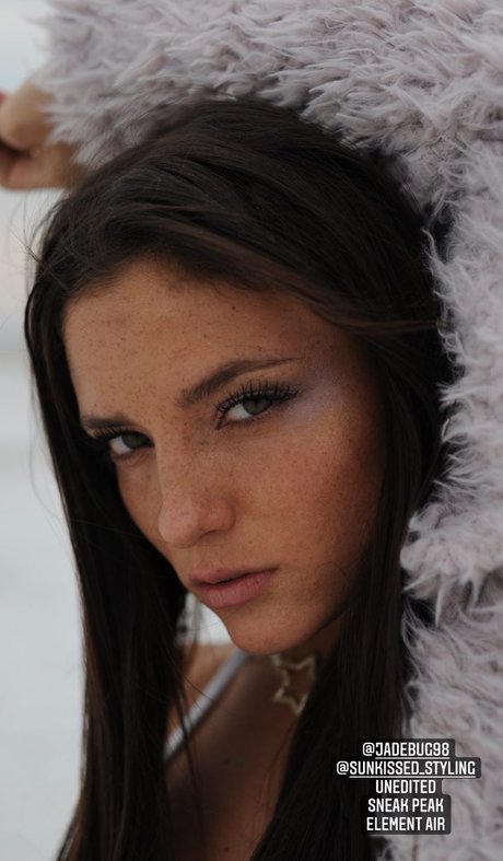 huge fake tits onlyfans pornos photos