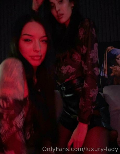 luxury lady beautiful model img