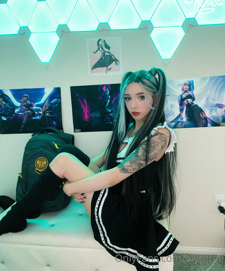 alyrifree xxx pornstar pictures