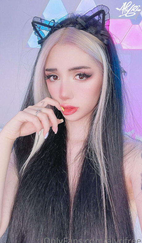 alyrifree model pornographic galleries