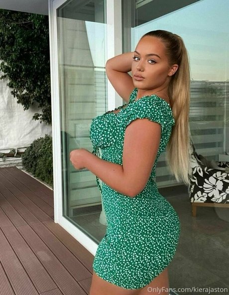 themusclebarbie star nude picture