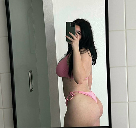 Kyphanta model naked photos