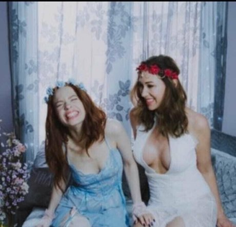 mature wife onlyfans hot nude galleries