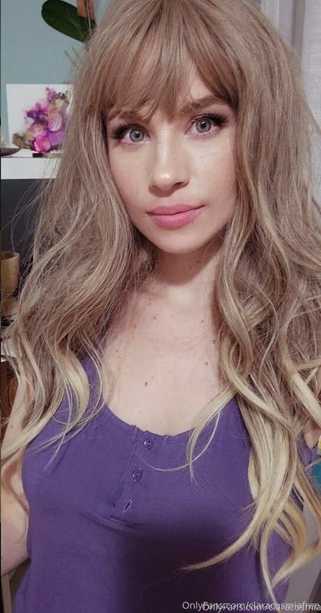 claracosmiafree star pic