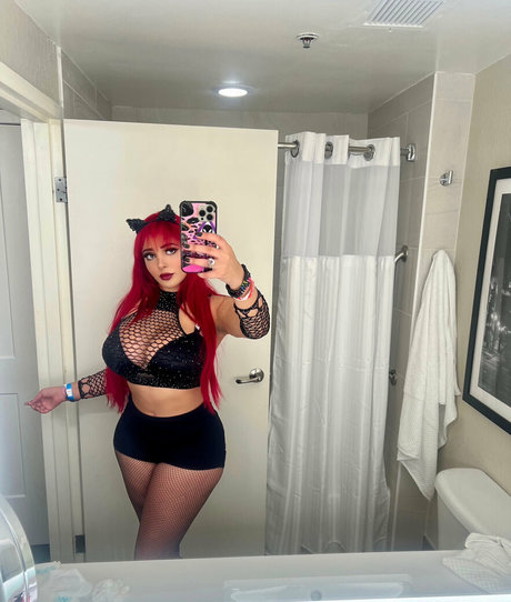 brienightwood model naked img