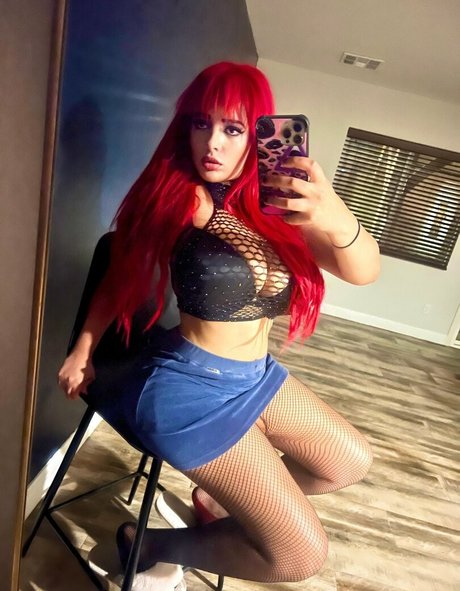 brienightwood naked model picture