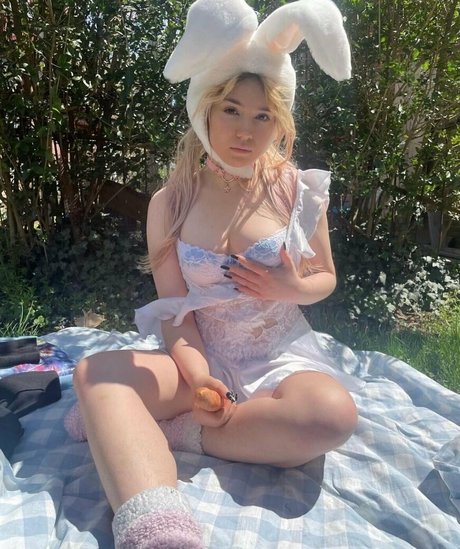 brienightwood nudes star photo