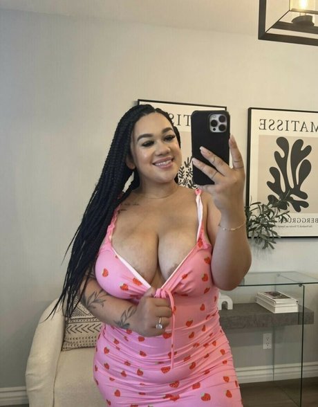 Britt Cuadra naked model pictures