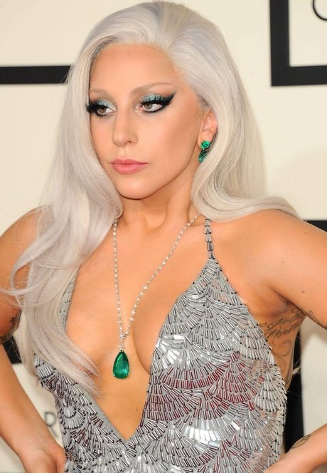 asian couple onlyfans pretty photo