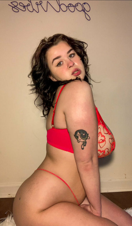 BubbleBratz naked pornstar image