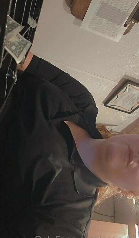 ccandle model hot image