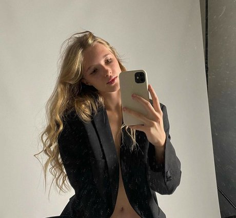 Alena Barhalenko art actress archive