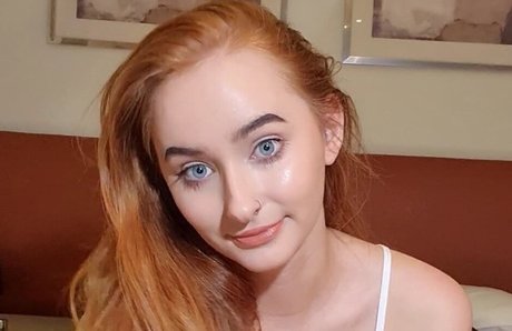 Sophie Turner star pornographic pictures