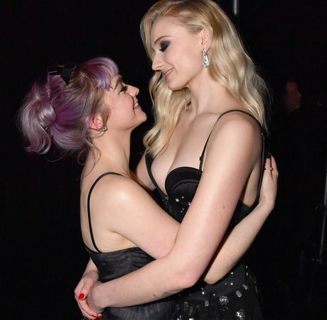 Sophie Turner pornstar sexy images