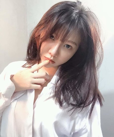 mirror selfie onlyfans hot xxx gallery