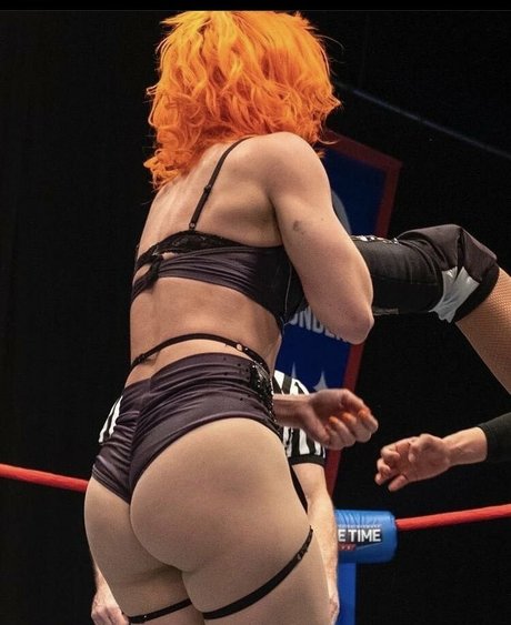 GiGi Dolan sex star gallery