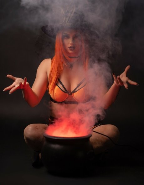 thick latina milf onlyfans pretty pics