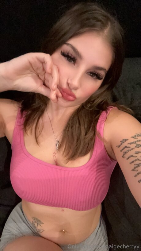 Paigecherryy model art galleries