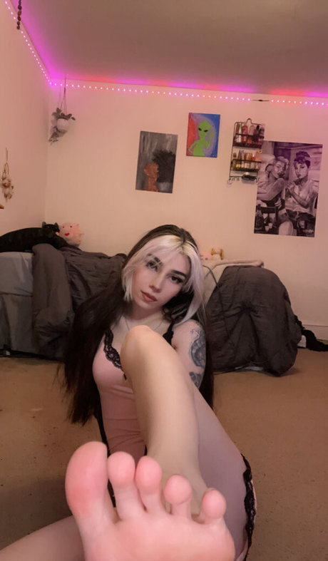 emo onlyfans hot picture