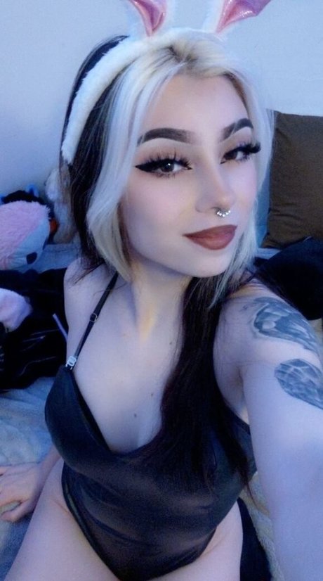 Gianna Hades hot star image